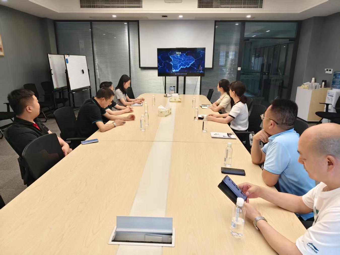 閬中市商務(wù)和經(jīng)濟(jì)合作外事局招商小分隊(duì)赴蓉考察，精準(zhǔn)對(duì)接助力產(chǎn)業(yè)發(fā)展